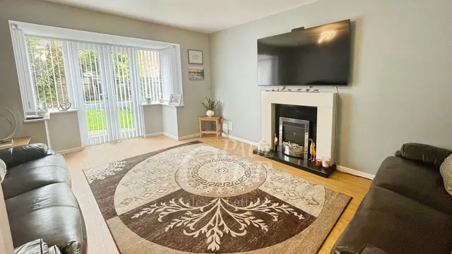 Priam Grove, Pelsall, WS3, photo 3