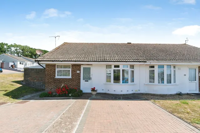 Nuthatch Road, Eastbourne, photo 1