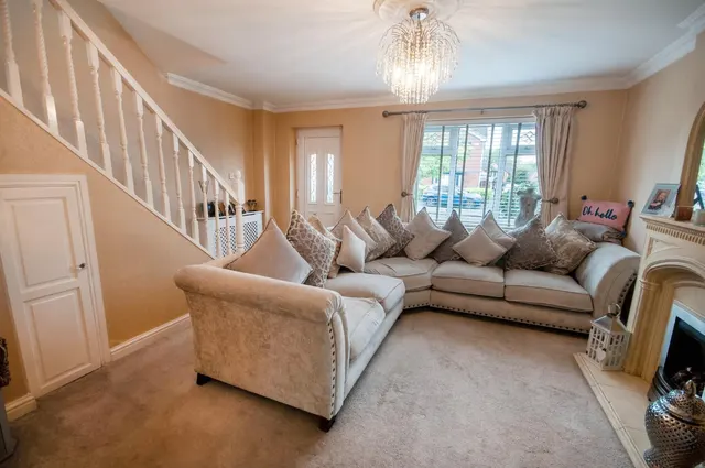 Photo 3 — Haseley Close, Radcliffe, Manchester, M26 3BU