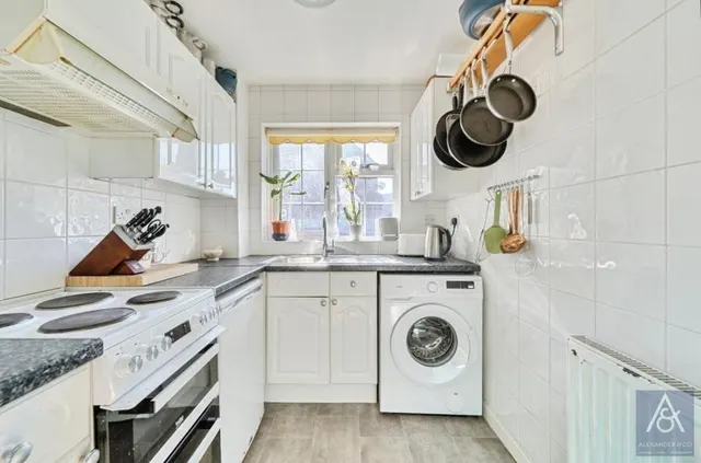 Hazley Walk, Buckingham, MK18, photo 2