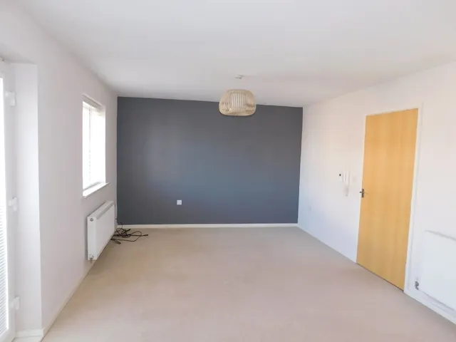 Photo 2 — Sanderson Villas, St James Village, Gateshead, NE8 3DD