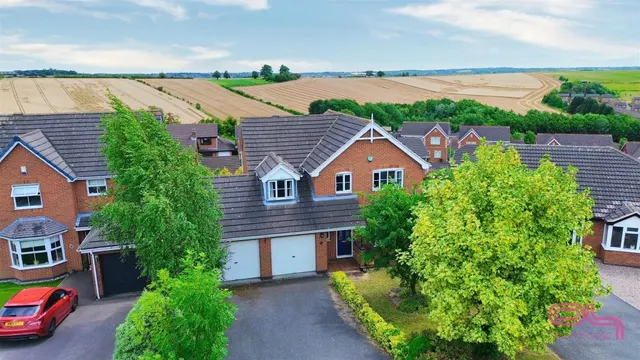 Newby Close, Burton-On-Trent, DE15, photo 1