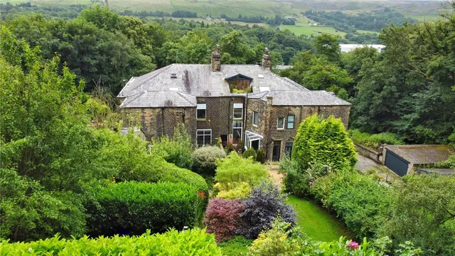 Spring Mount, Bacup, OL13, photo 1