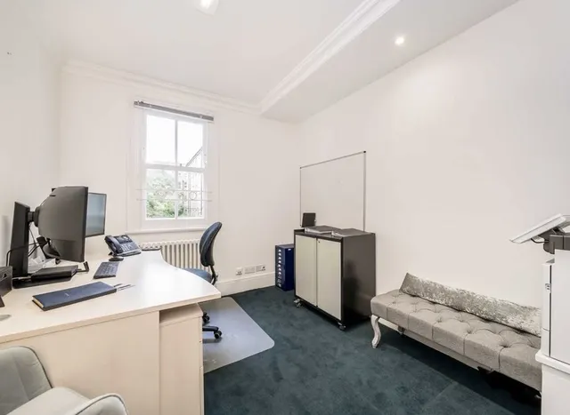 Photo 3 — Cumberland Crescent, West Kensington, W14