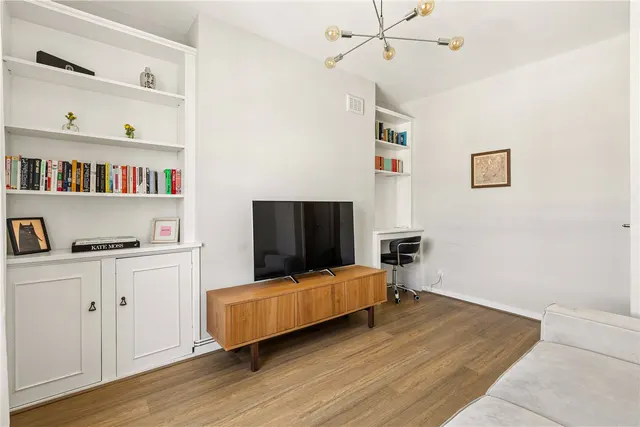 Packington Street, London, N1, photo 1