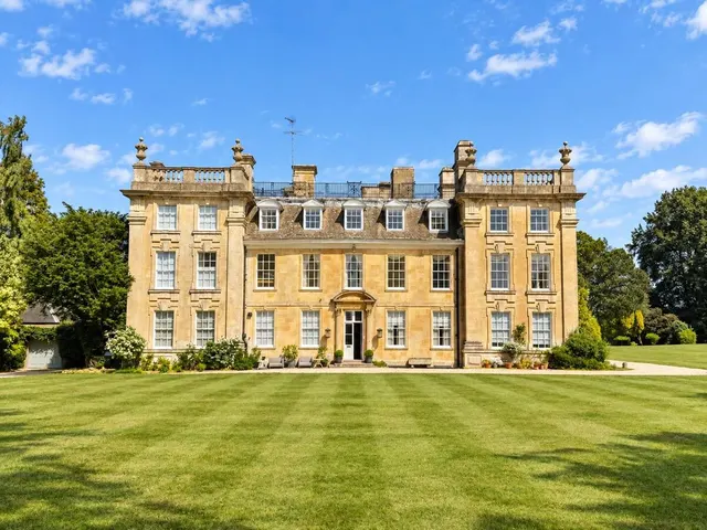 Whittington, Cheltenham, GL54, photo 1