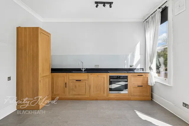 Charlton Road, Blackheath, photo 3