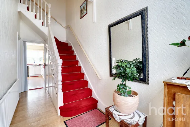 Dudley Road, Ilford, IG1, photo 2