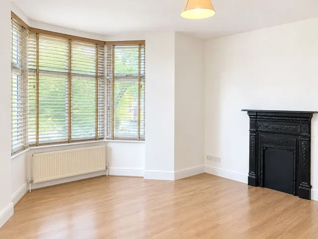 Hawes Road, Bromley, BR1, photo 2