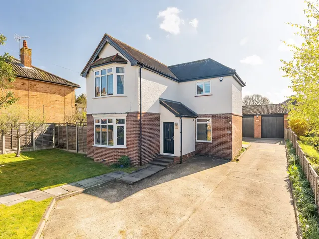 Trinity Road, WARE, Ware, SG12 7DD, photo 1