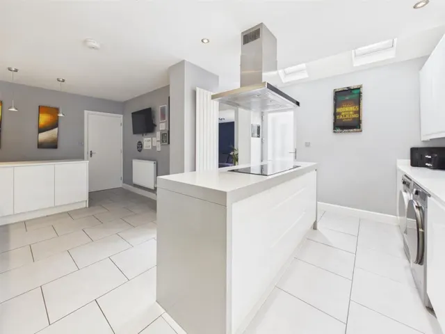 Grisedale Close, Longlevens, photo 2