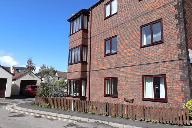 Orchard Court, Street, photo 1