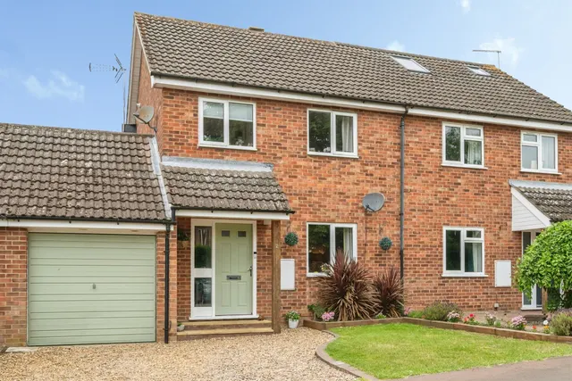 Churchill Close, Hevingham, NR10, photo 1