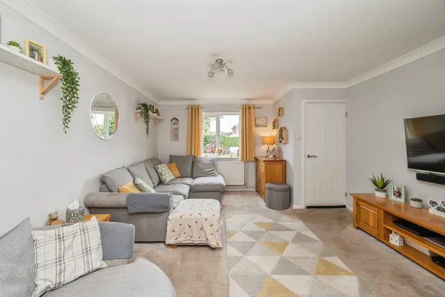 Churchill Close, Hevingham, NR10, photo 2