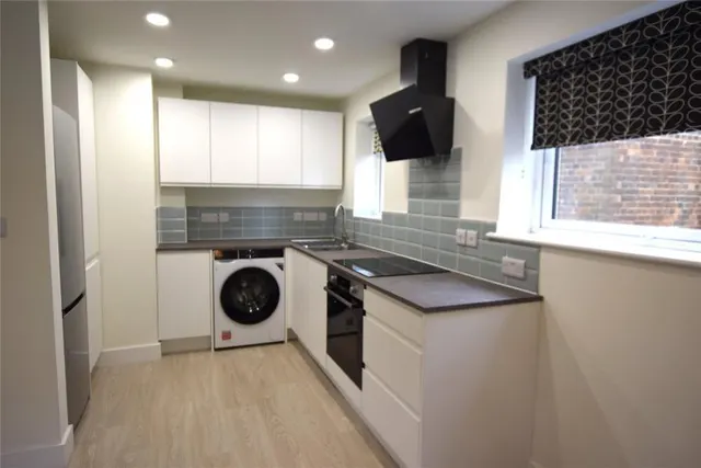 Gladstone Court, Headington, OX3, photo 2