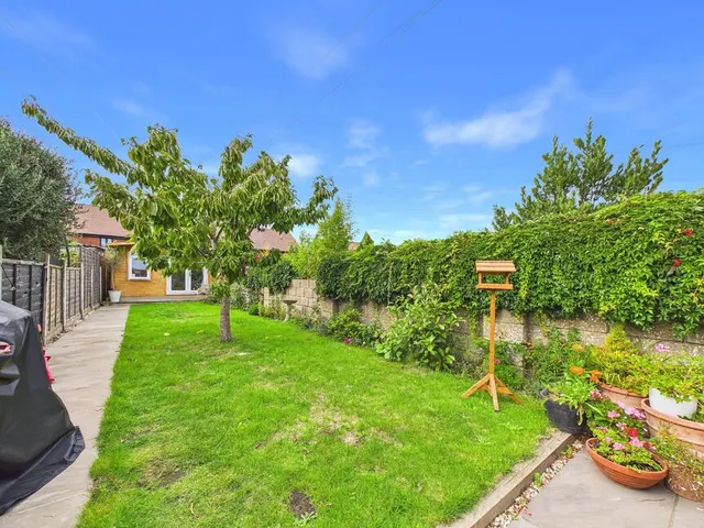 Royal Military Avenue, Folkestone, CT20, photo 2