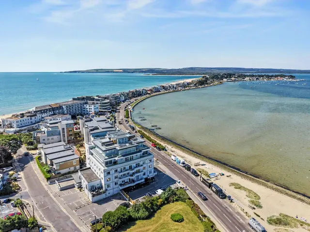 Banks Road, Poole, BH13, photo 1