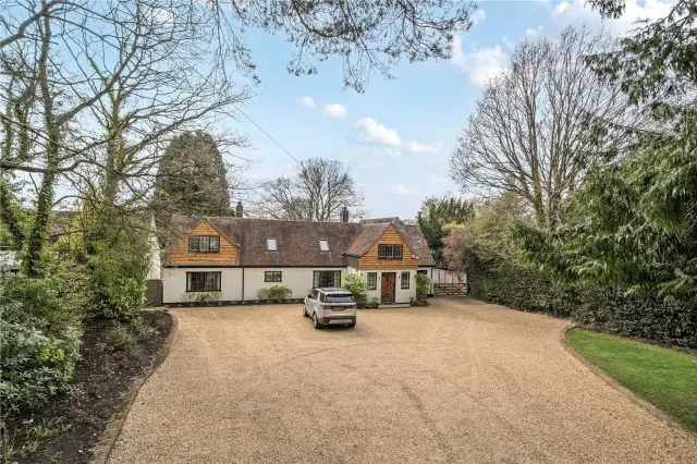 Saunders Lane, Woking, Surrey, GU22, photo 1