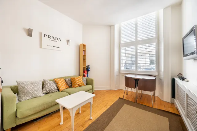Photo 3 — Flat 3, 20 Devonshire Terrace, London