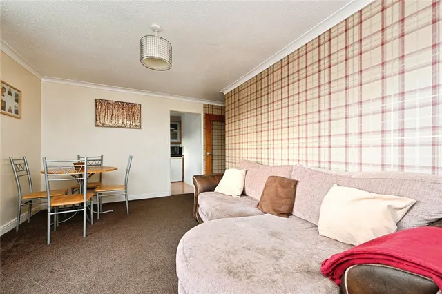 Photo 3 — Elizabeth Close, Hunstanton, Norfolk, PE36