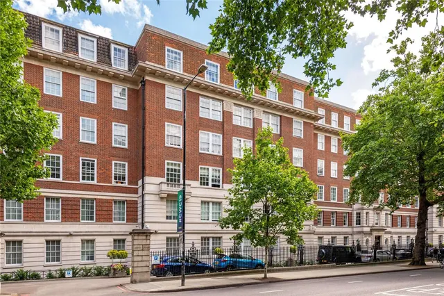 4 bedroom flat — Abbey Lodge, Park Road, London, NW8 7RJ