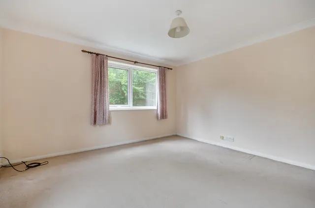 Photo 3 — Gordon Court, 110 Gordon Road, Camberley, Surrey, GU15 2JQ