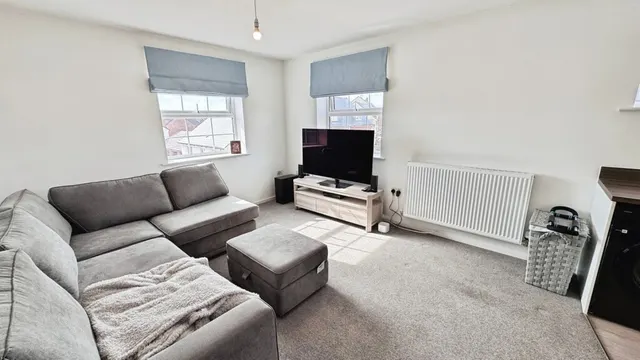 Amazon Way, Westbury, BA13, photo 3