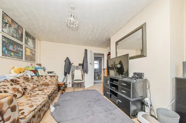 Jasmine Close, Ipswich, IP2, photo 2