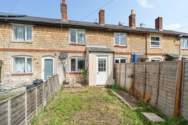 Surrey Place, TROWBRIDGE, photo 1