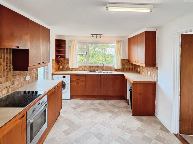 Troubridge Road, Helston, TR13, photo 2