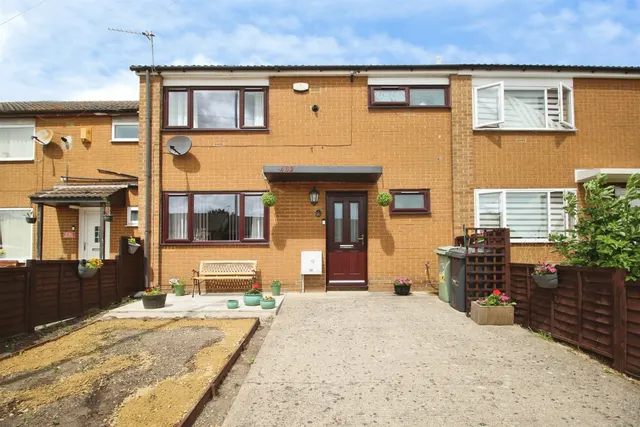 Stanks Drive, LEEDS, photo 1