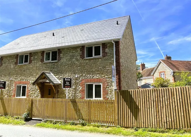 Back Lane, Milton On Stour, photo 1