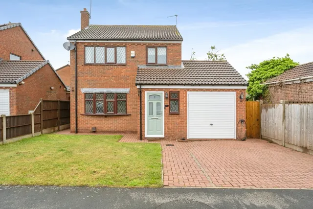 Hallview Road, Rossington, Doncaster, South Yorkshire, DN11, photo 1