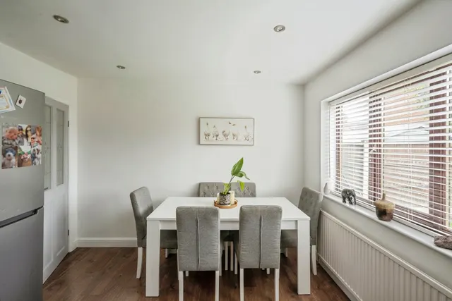 Photo 3 — Hallview Road, Rossington, Doncaster, South Yorkshire, DN11