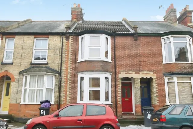 Martyrs Field Road, Canterbury, photo 1