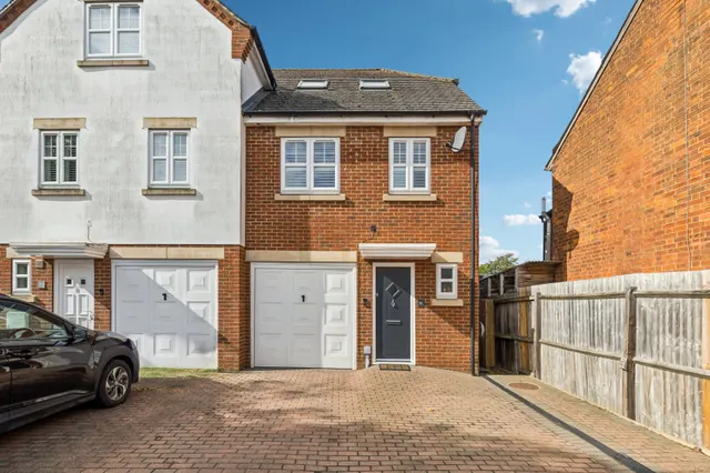 Verulam Road, Hitchin, photo 1