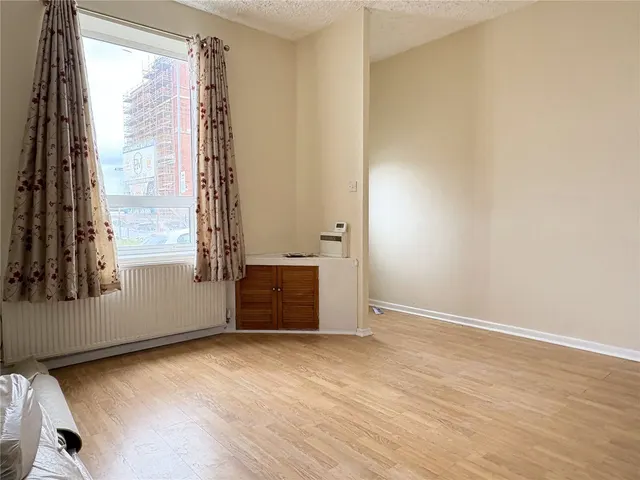 Fields New Road, Chadderton, OL9, photo 2