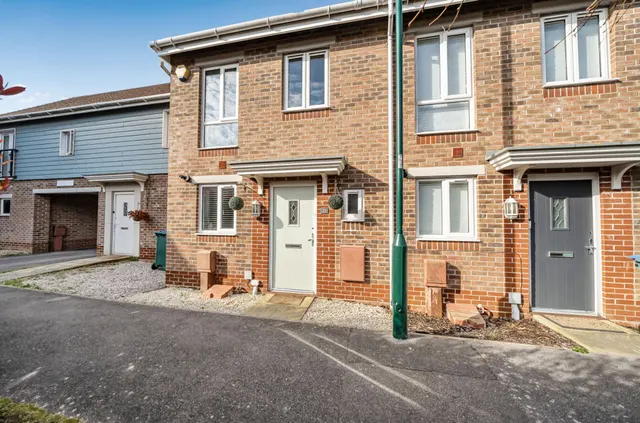 Wish Field Drive, Felpham, PO22, photo 1