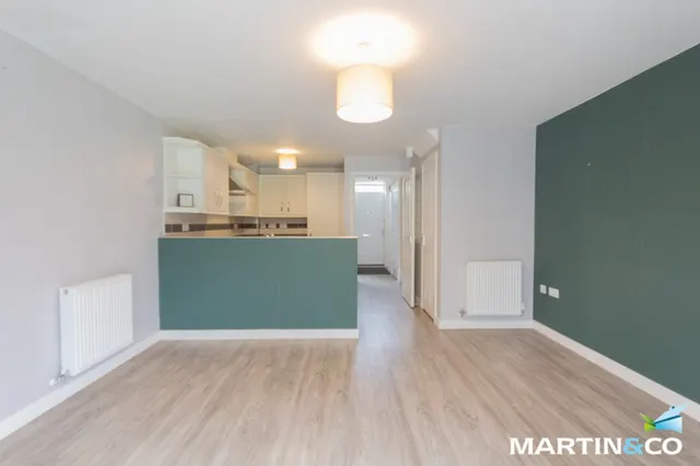 Photo 3 — Perrott Way, Edgbaston, B17