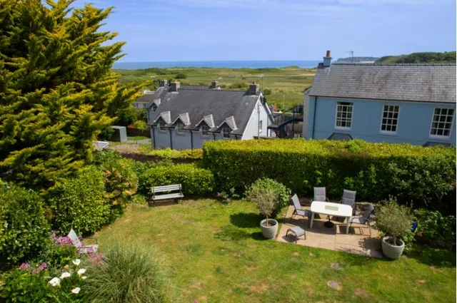Photo 2 — Penally, Tenby