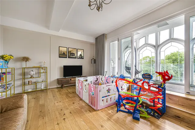 Chapel Drive, Dartford, DA2, photo 3