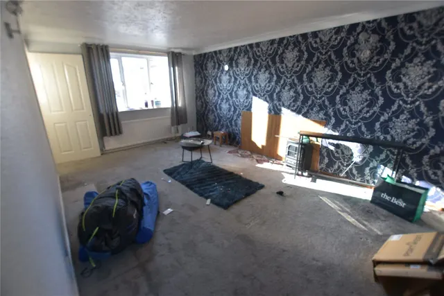 Highfield Close, Leeds, LS12, photo 2
