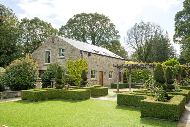 Felliscliffe, Harrogate, HG3, photo 2