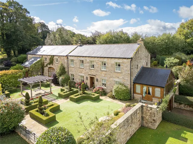 Felliscliffe, Harrogate, HG3, photo 1