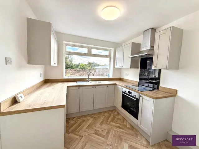 Station Road, Wombwell, photo 2