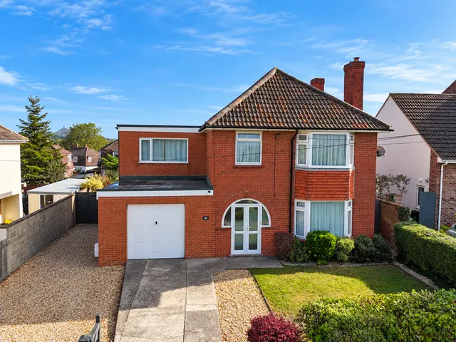Somerton Road, Street, photo 1