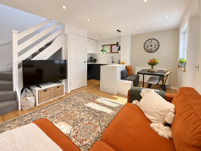 Photo 3 — Warley Mount, Warley, Brentwood