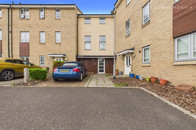 Loves Way, St. Neots, PE19, photo 3