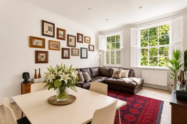 Clapham Common North Side, London, SW4, photo 3