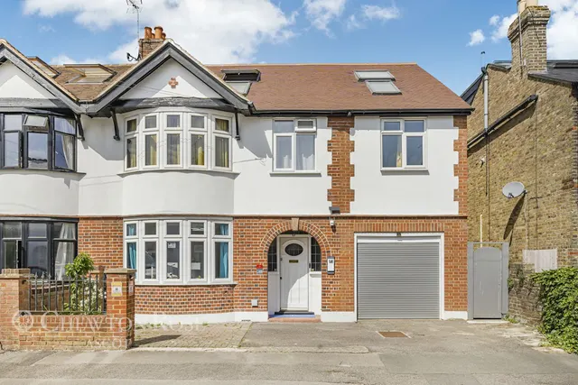 Vansittart Road, Windsor, photo 1